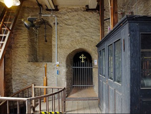 Kirche Uhr | © rumabel-kirchen-galerie Kirche Uhr | © rumabel-kirchen-galerie