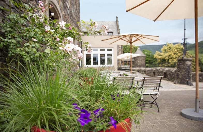 Terrasse Burg Reichenstein | © Burg Reichenstein Terrasse Burg Reichenstein | © Burg Reichenstein