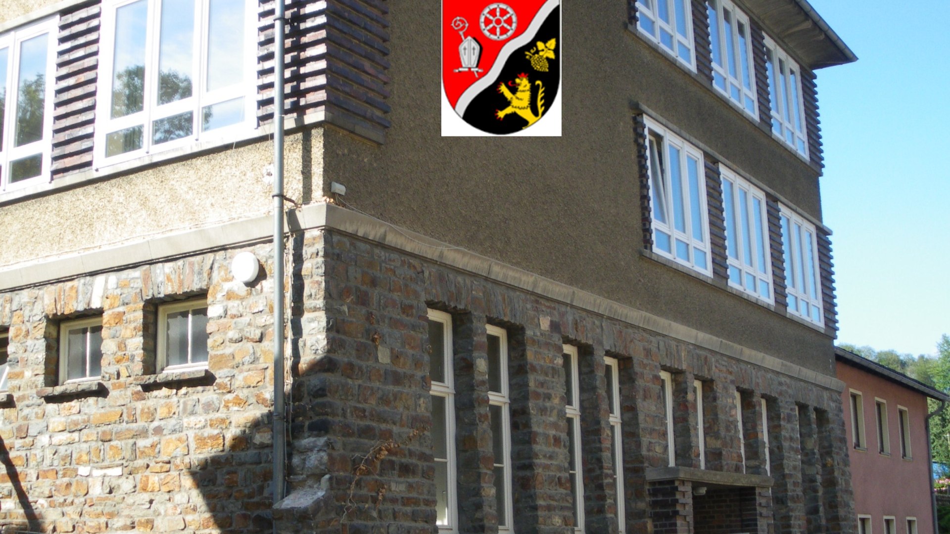B&uuml;rgerhaus mit Logo | &copy; Gerhard Blum