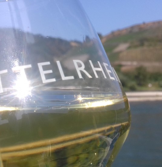 Gold im Glas Mittelrhein | &copy; S. Jedele/Mittelrhein-Wein